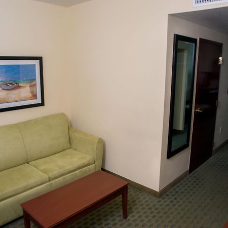 Holiday Inn Express & Suites Cocoa, An Ihg Hotel Bagian luar foto